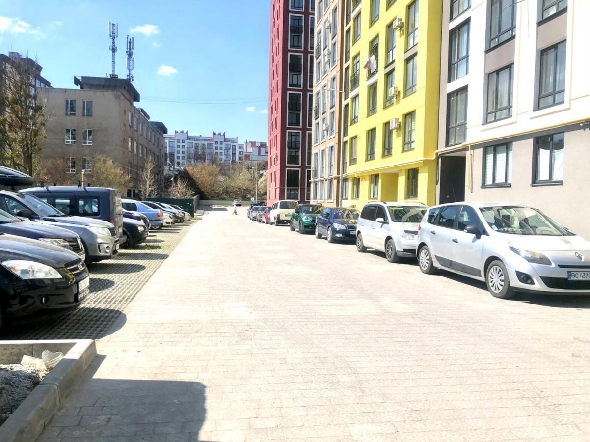 Osapart Cozy Apartment In A Complex Semycvit 리비프 외부 사진