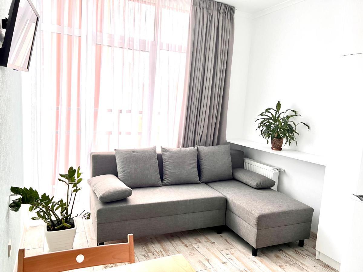Osapart Cozy Apartment In A Complex Semycvit 리비프 외부 사진