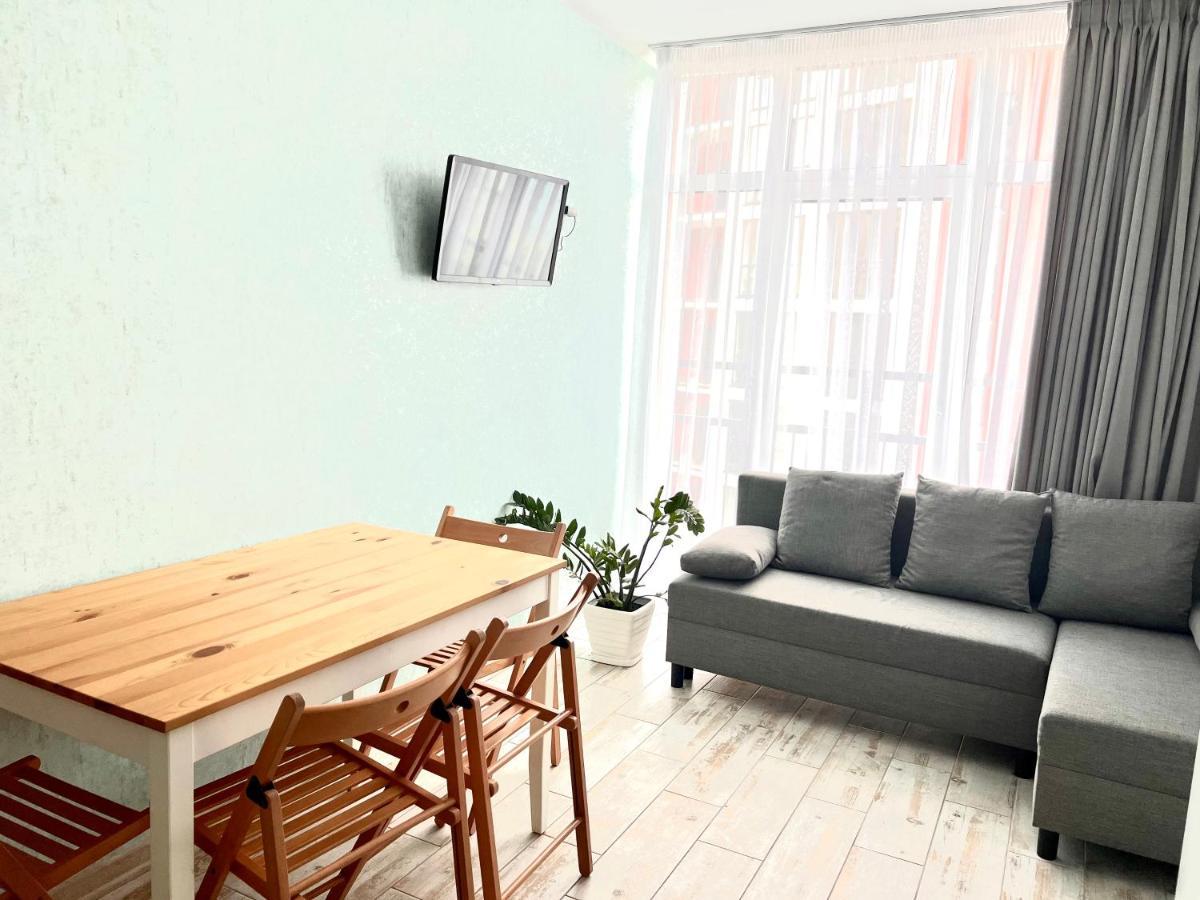 Osapart Cozy Apartment In A Complex Semycvit 리비프 외부 사진