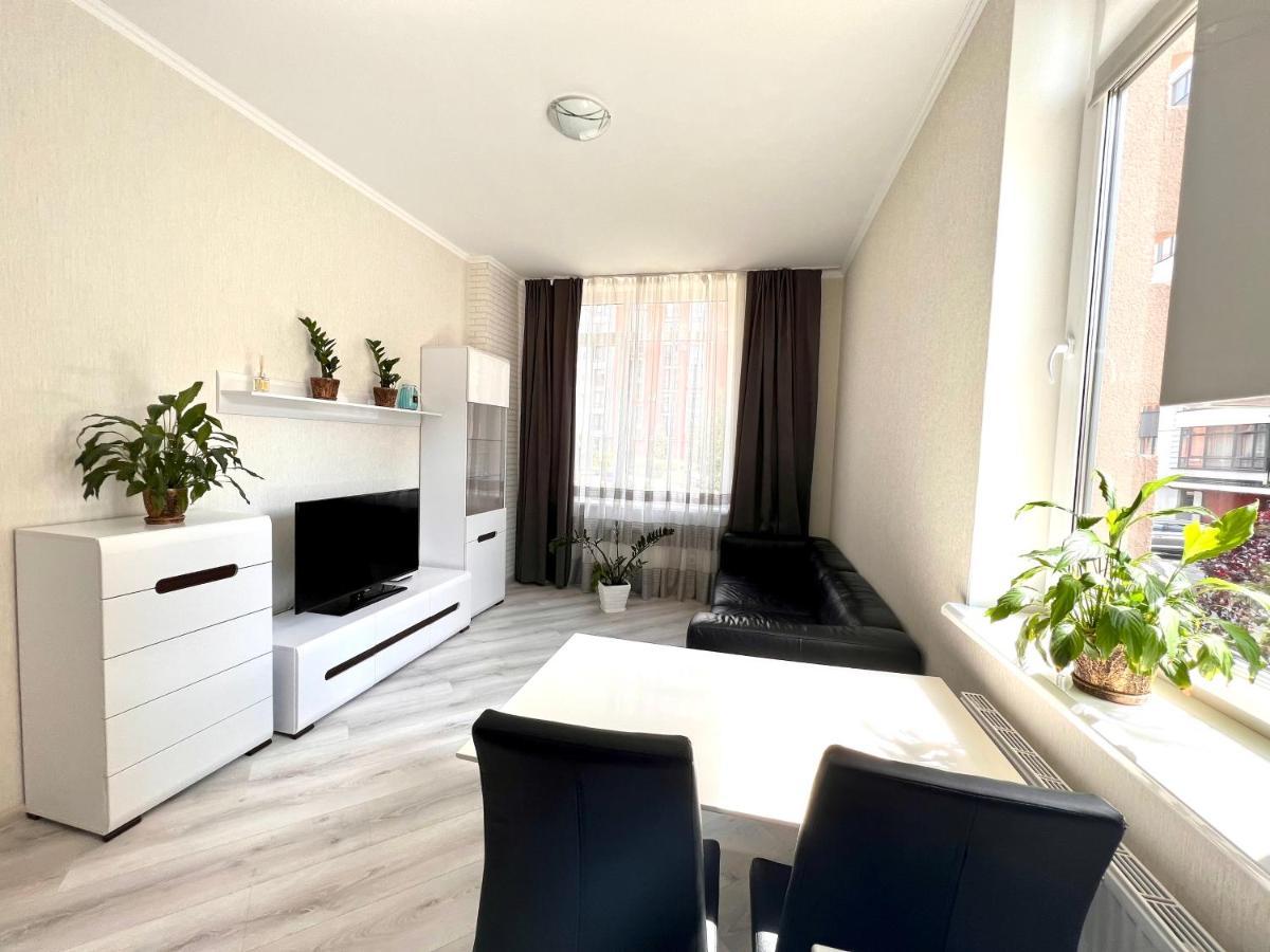 Osapart Cozy Apartment In A Complex Semycvit 리비프 외부 사진