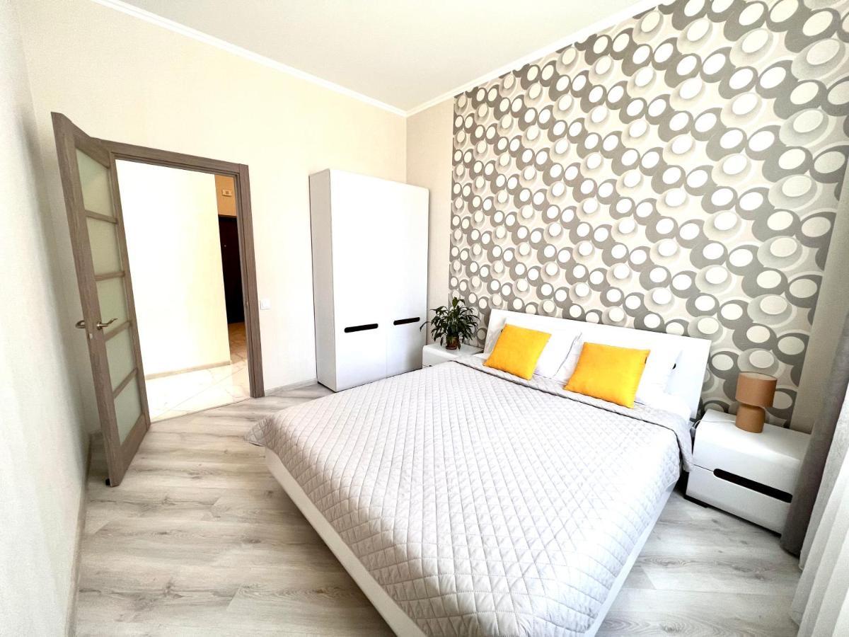 Osapart Cozy Apartment In A Complex Semycvit 리비프 외부 사진