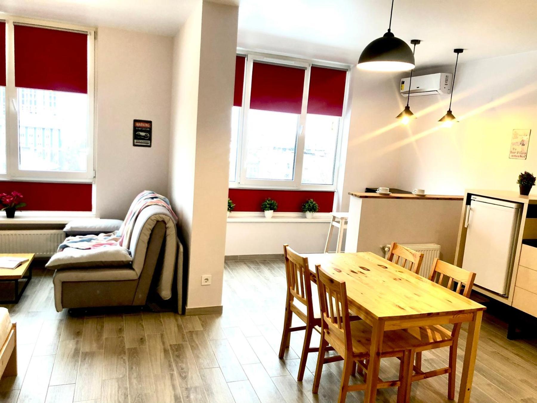 Osapart Cozy Apartment In A Complex Semycvit 리비프 외부 사진